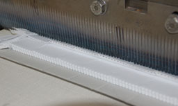 布地 ギザ刃 断裁機